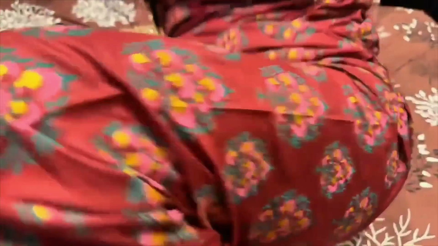 Stepmom Is Ready to Admit That She Really Needs the Dick of Stepson