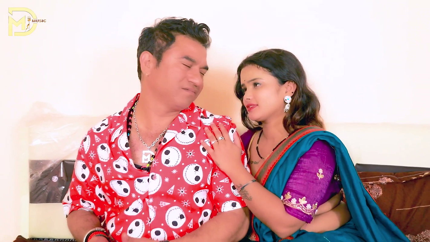 Angel Teja navel kissed well, saree navel show, shy horny expressions (2)2