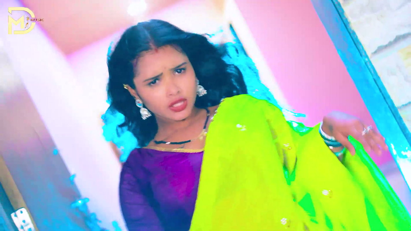 Angel Teja navel kissed well, saree navel show, shy horny expressions (2)4