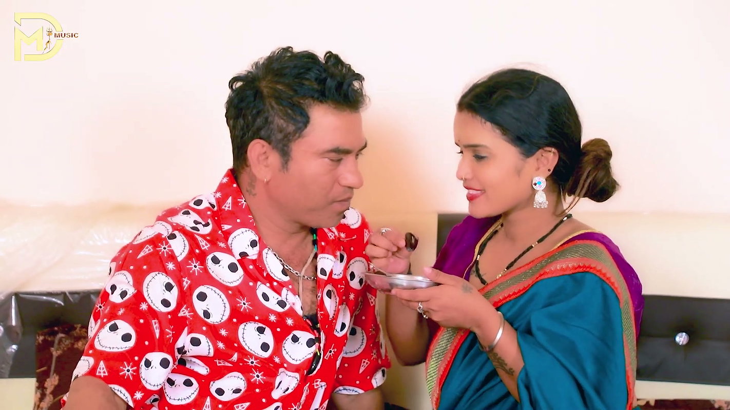 Angel Teja navel kissed well, saree navel show, shy horny expressions (2)4