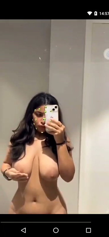 Beautiful Bigboob Sexy Curvy Figure Indian Girl Showing Updates (2)10