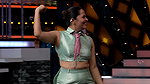 Busty MILF Anasuya Bharadwaj Curvy BIG ASS and Boobs Pressed-1080P HD (2)2