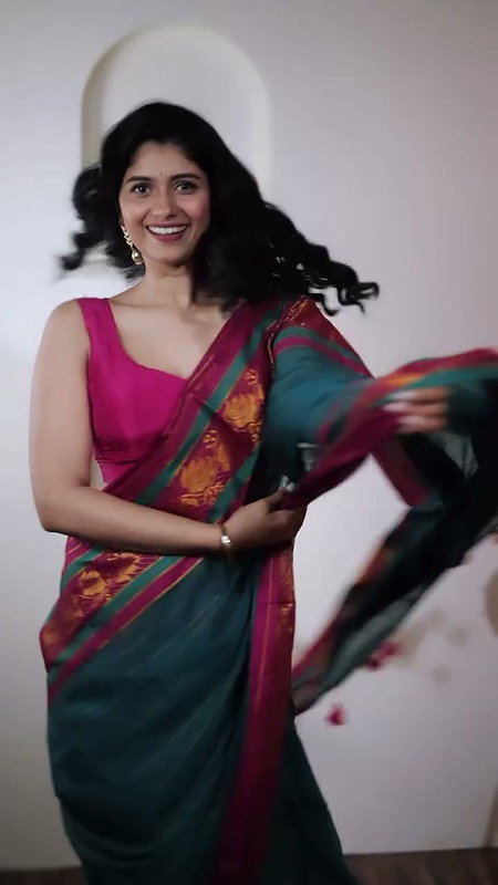 GLAM BABE SENSUOUS SEXY BACKLESS IN SAREE (2)2