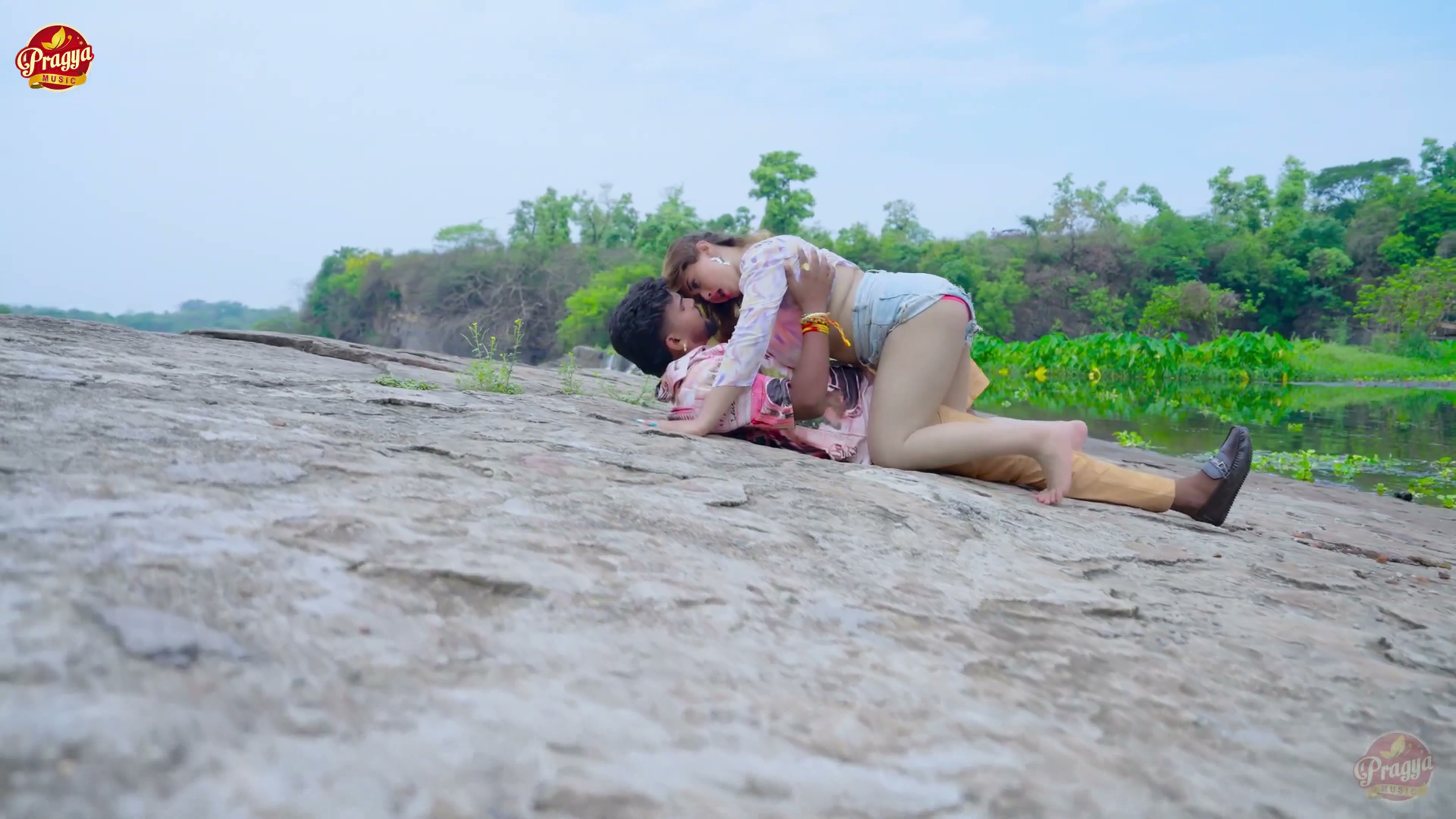Frame 8