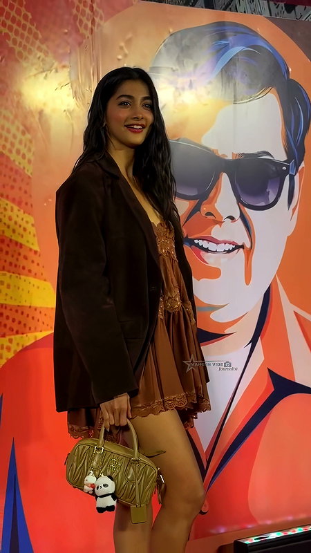 POOJA HEGDE DUSKY BOLD CHICK LOOKS TEMPTING (2)2
