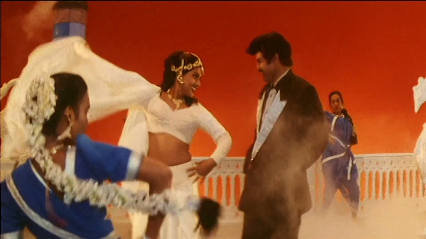 Roja Hot Raw Navel,Ass,Boobs Seduction Song 2-Peddannayya (1997) (2)2