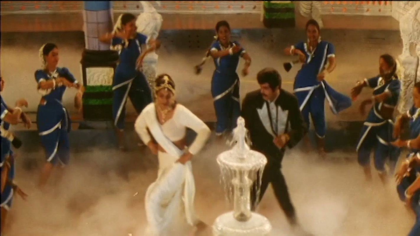 Roja Hot Raw Navel,Ass,Boobs Seduction Song 2-Peddannayya (1997) (2)2