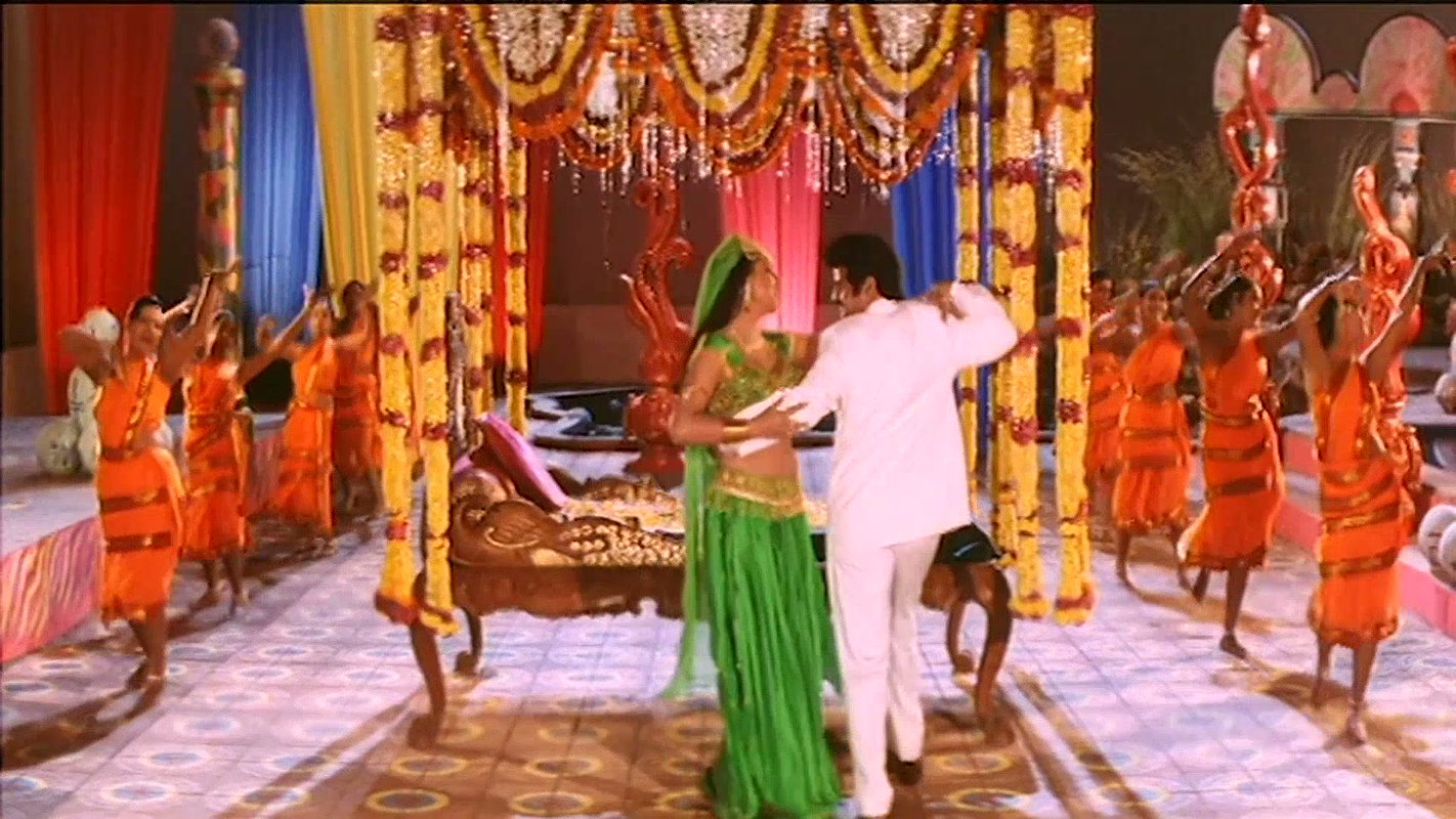 Roja Hot Raw Navel,Ass,Boobs Seduction Song 2-Peddannayya (1997) (2)2