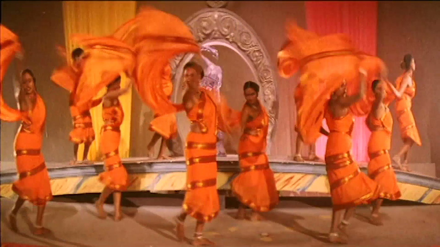 Roja Hot Raw Navel,Ass,Boobs Seduction Song 2-Peddannayya (1997) (2)2