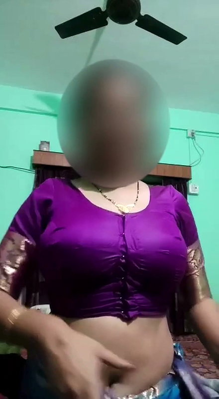 The best Striptease are always in a saree (2)2