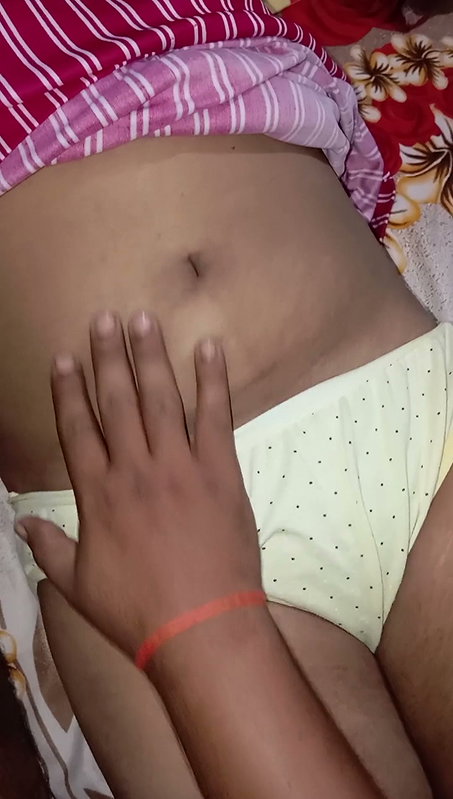 Beautiful Indian Bhabhi with Beautiful Pussy
