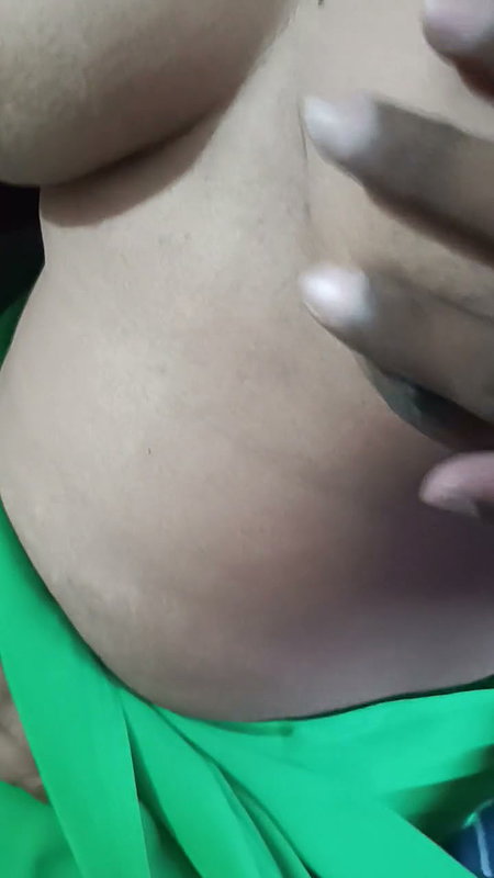 Desi Hot Aunty Romance with Pakkinti Boy