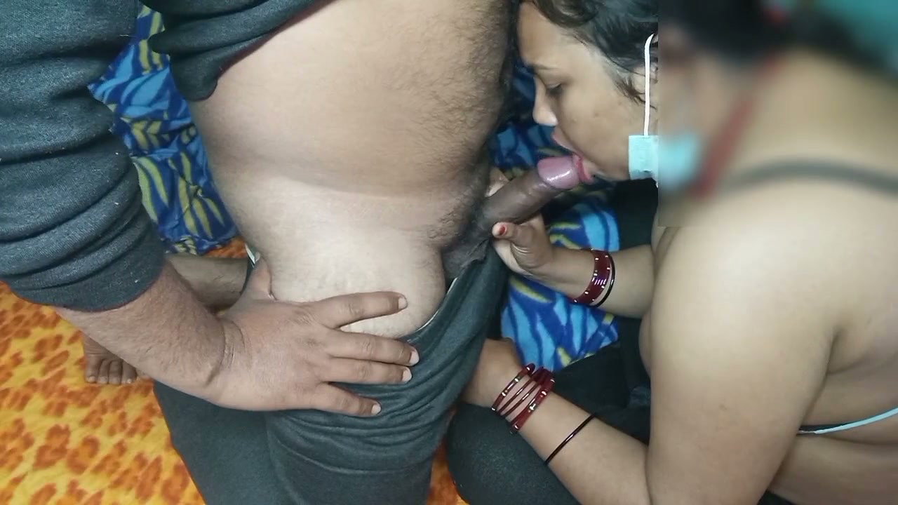 Indian Bhabhi Sucked Penis Her Husband