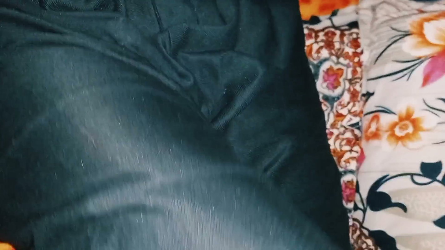 New Viral Aunty Having Sucked Her Boyfriend’s Cock.