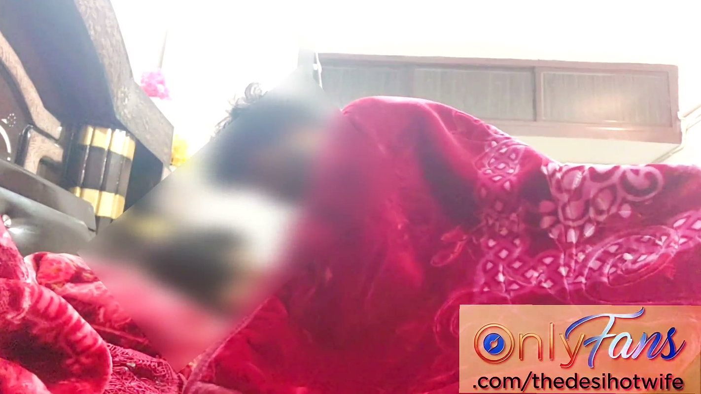 Newly Married Housewife Not Satisfied with Husband Small Penis
