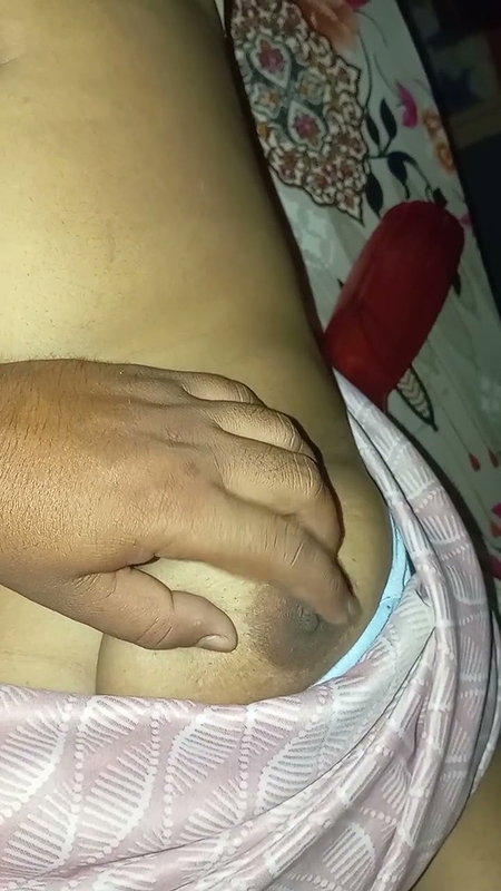 Sexy Bhabhi Ji’s Sexy Figure.
