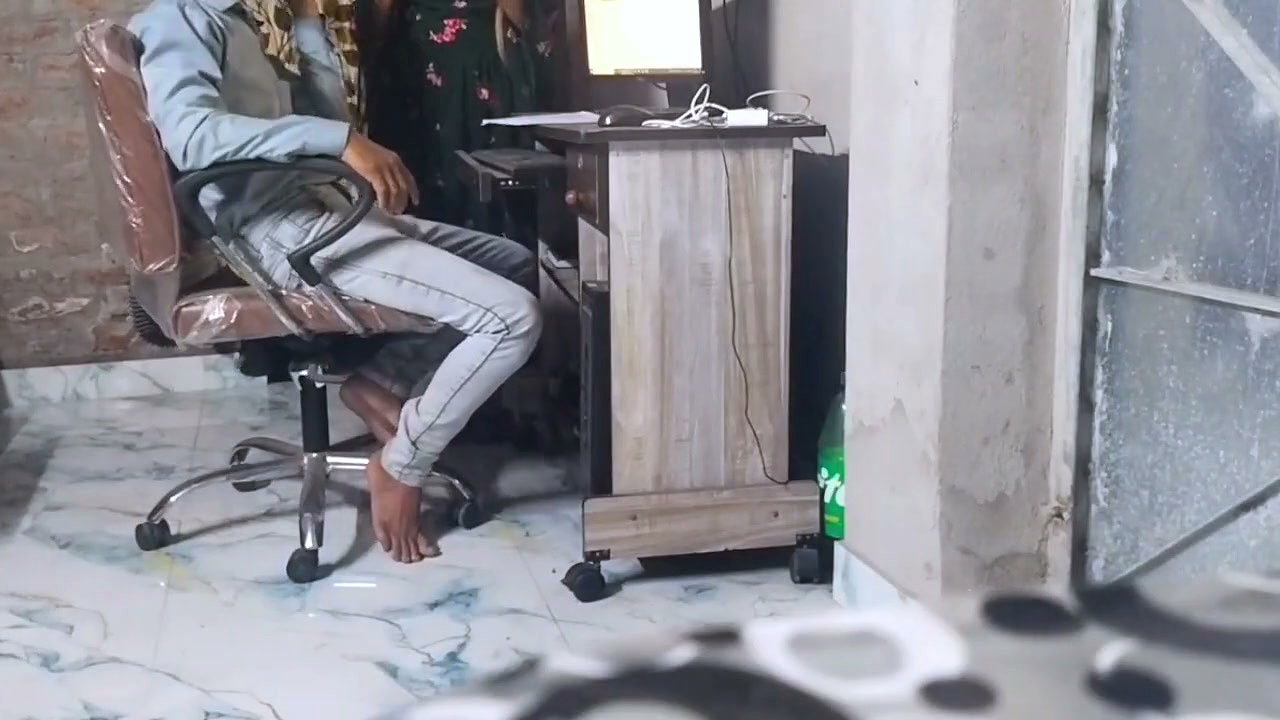 Sexy staff had a great sex video with the accountant in the office.