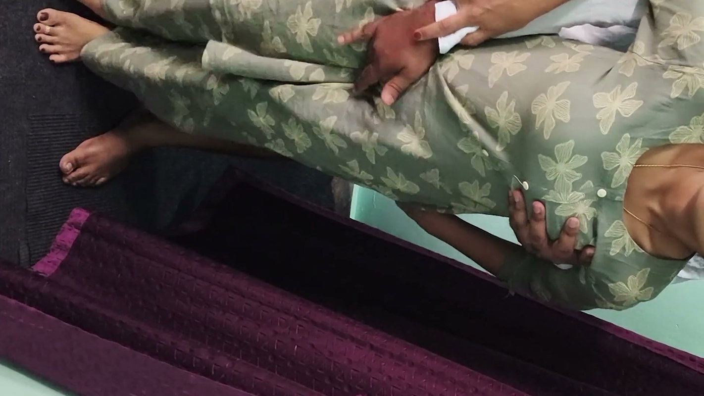 Virgin Chaachi Fucked for the First Time