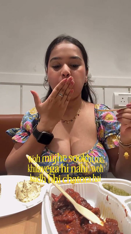 busty kannadiga girl cleavage in blue top2