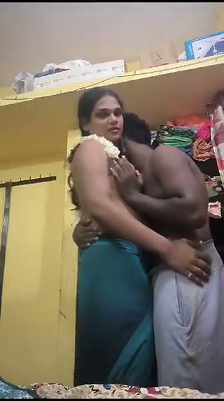 Desi trans with her boyfriend smooching sucking tits and she give blowjob2