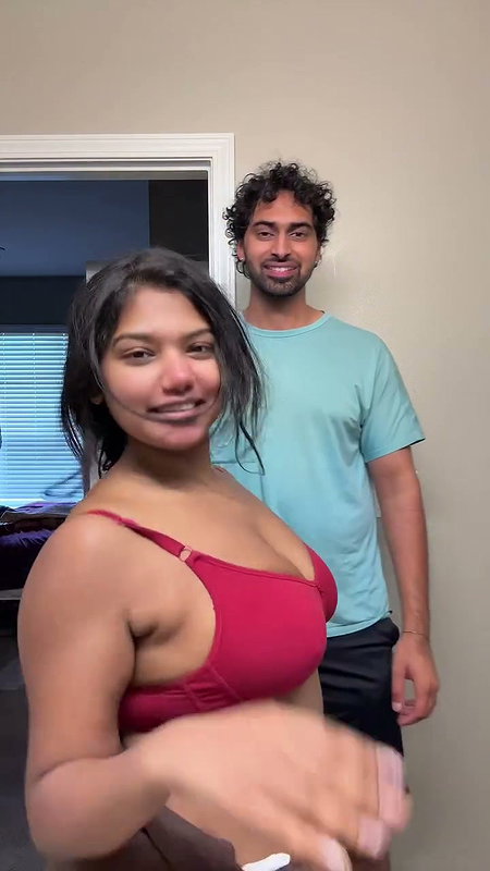 hot desi girl only in red bra with bf2
