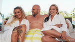 Kendra Sunderland & Cubbi Thompson – Cubbi & Kendra Admire The Scenery