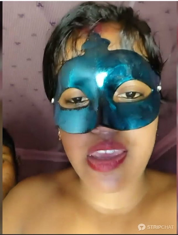 naughty-bou1 stripchat ticket show