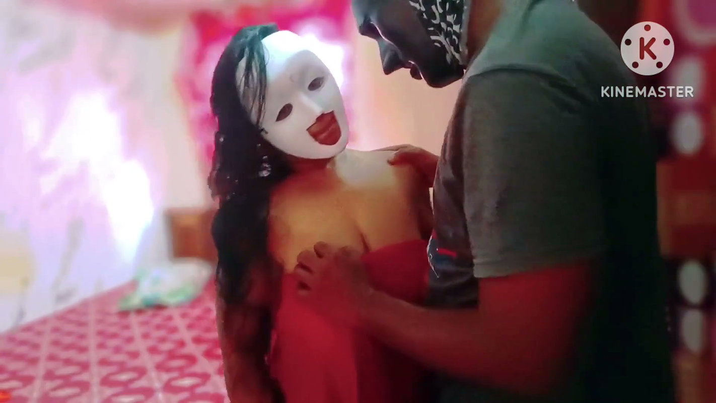 A Lonely Hot Tamil Girl Got Ready to Fuck by a Crook to Prevent Theft – Tamil Audio with Loud Moaning