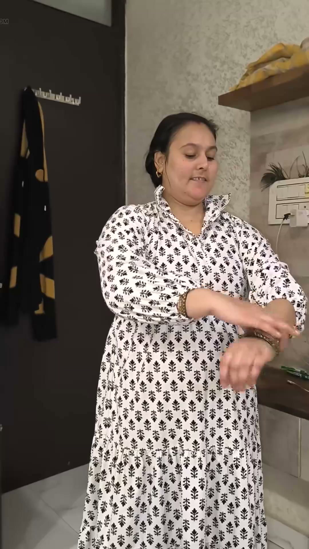 Frame 8