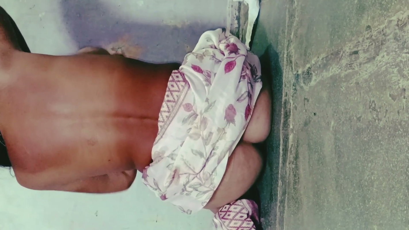 Beautiful stepsister taking off her saree blouse Brother looking for sex alone in the room Brother saw sister completely naked with a pimp body and pearly ass