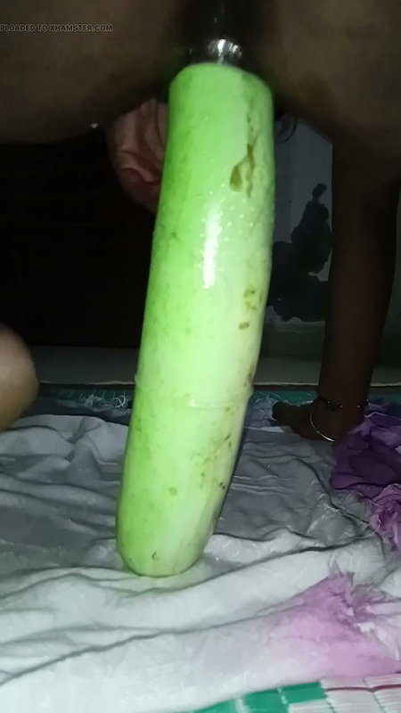 Bhabhi Ne bahut badi louki chut me dal diya