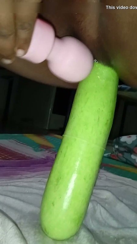 Bhabhi Ne chut ko phad Diya louki se