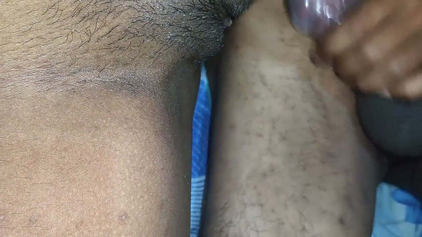 Big boobs Indian bahu fucks with her old sasur ji everyday after husband leaves