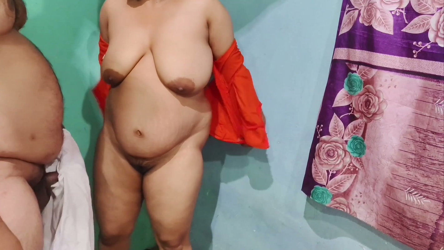 House maid tempting me so I decide let’s fuck this bich