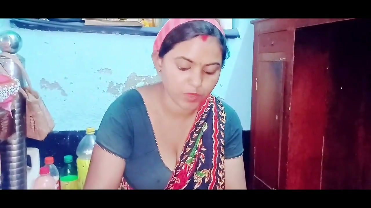 Indian desi stepsis pussy fuking in Hindi audio