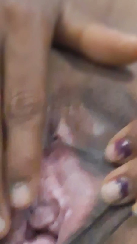 Indian girl pussy fingering masterbat enjoining and dirty talk