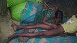 Indian pados ki bhabhi chudai ke liye vate kar raha tha