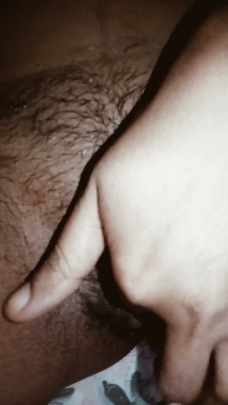 Mallu naughty mom fingering