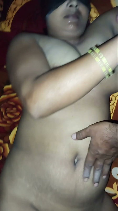 mamta bhabhi ke muh main maal gira diya
