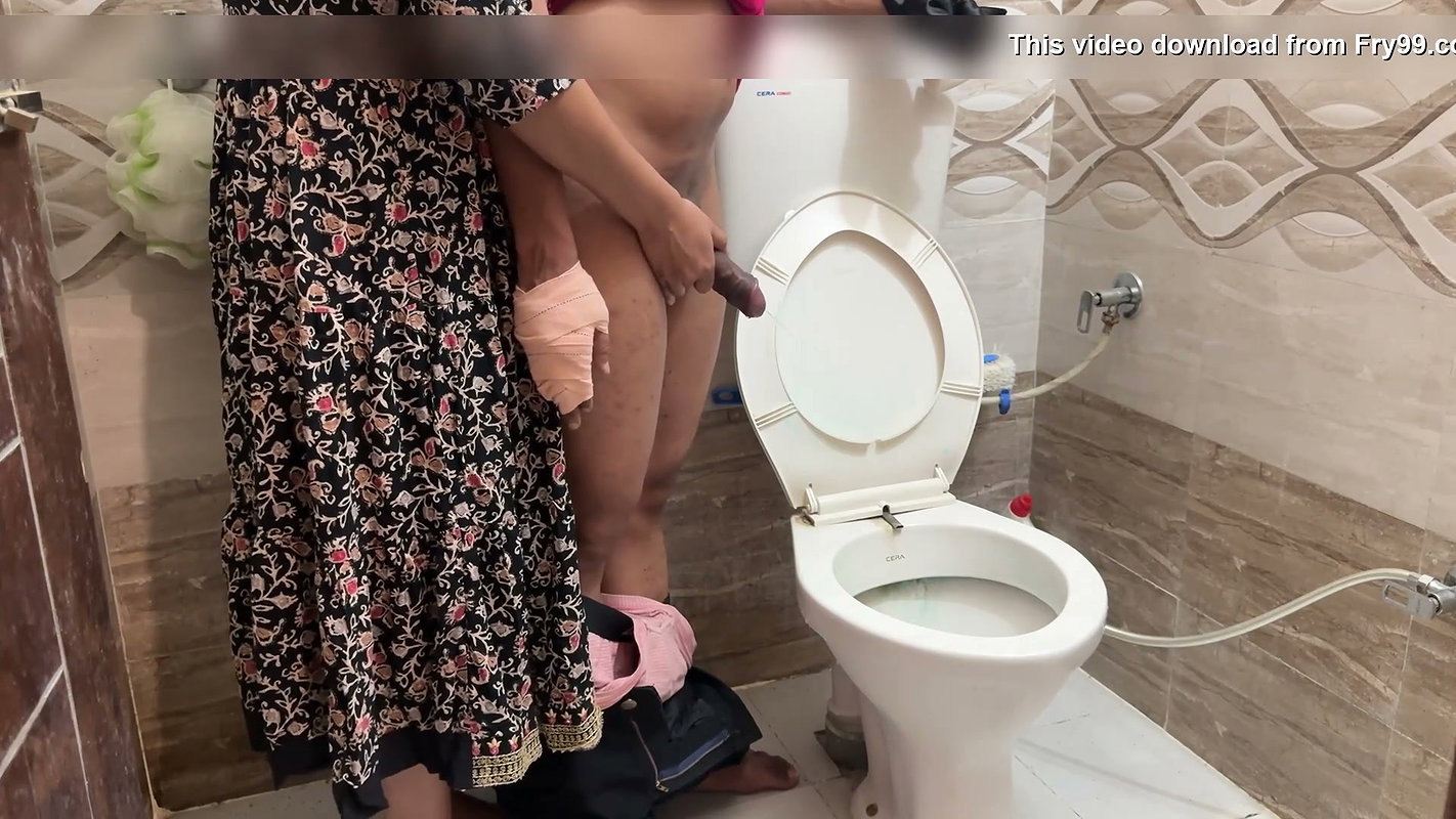 Step Stepmom Helping Her Injured Step Stepson to Wash and Seduced Him. Finally End up with Sucks His Cock, Before Getting Fucked