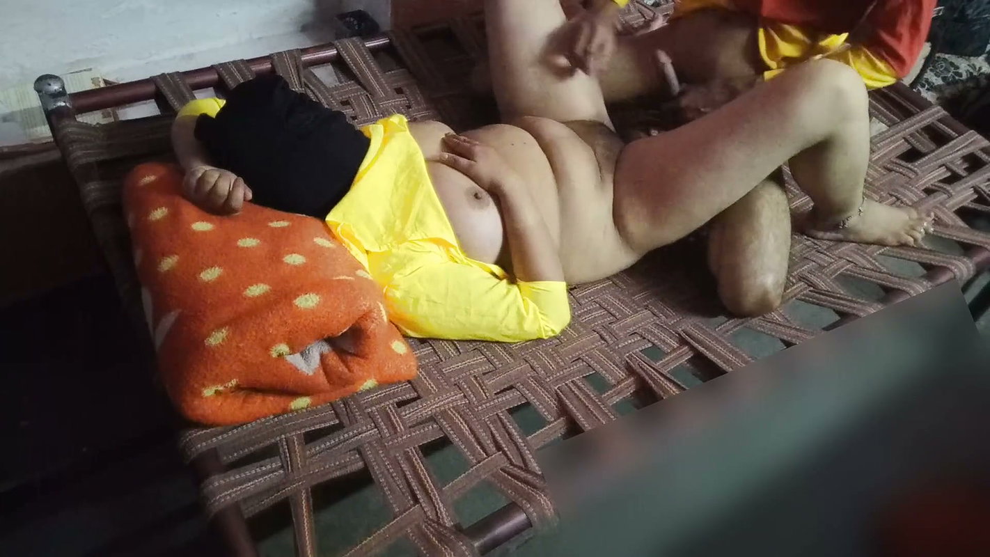 Sweet girl hardcore tight pussy in village outdoor MMS Desi girl pussy outdoor sex xxx