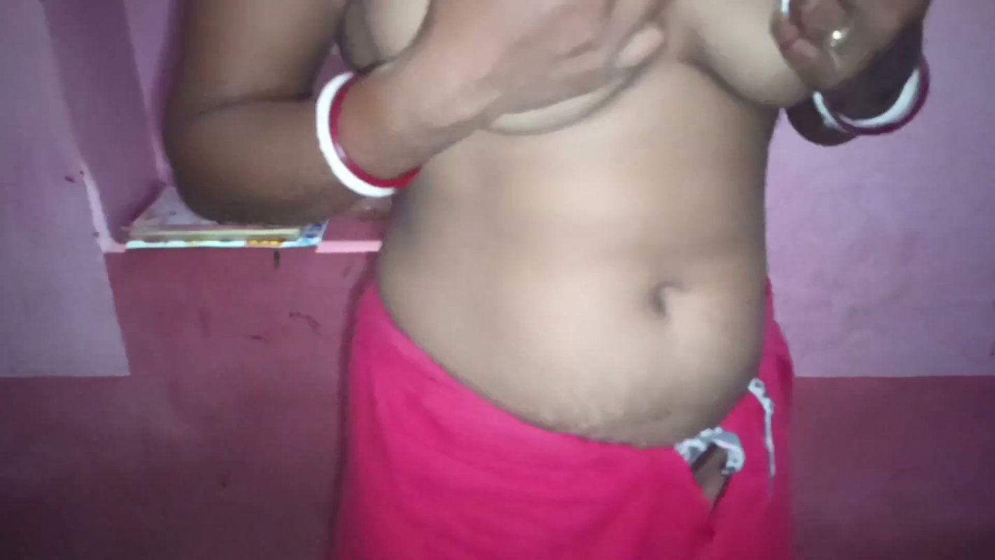 Viral video of Indian Bengali woman