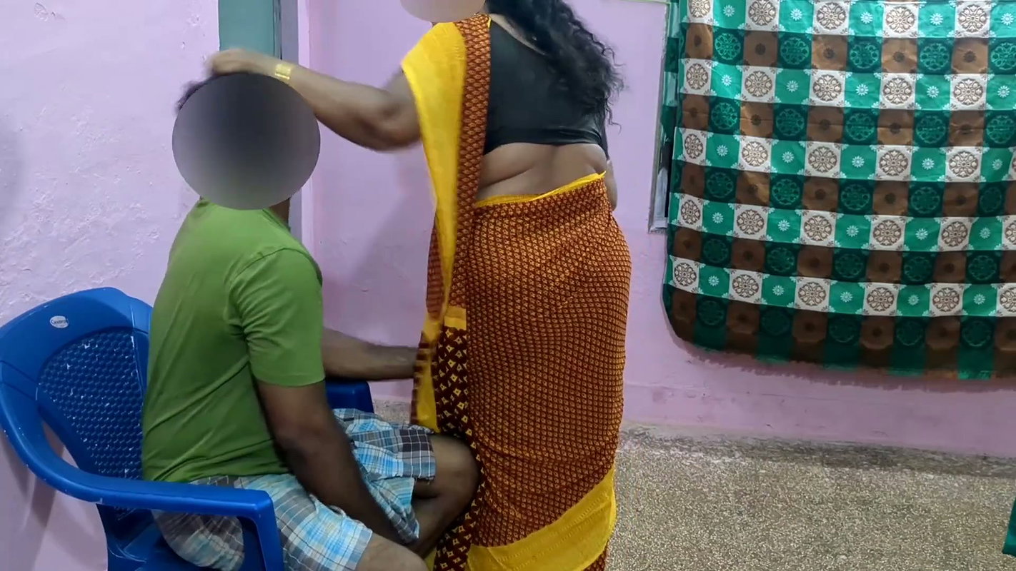 While I was sitting, Aunty brought me water to drink. I tried to touch her vagina. Hot and spicy sex