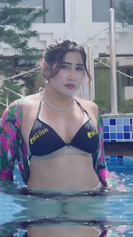 HOTNESS IN BIKINI SEDUCTION IN POOL CAPTIVATING HQ VIDEO2