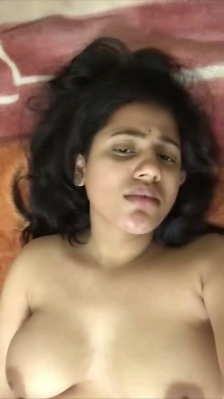Horny Indian Girl showing for BF3