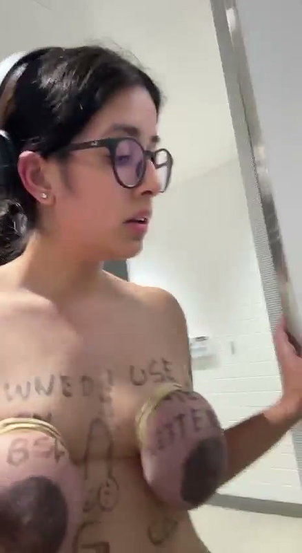 SexyGF Showing & Bathing updates 25