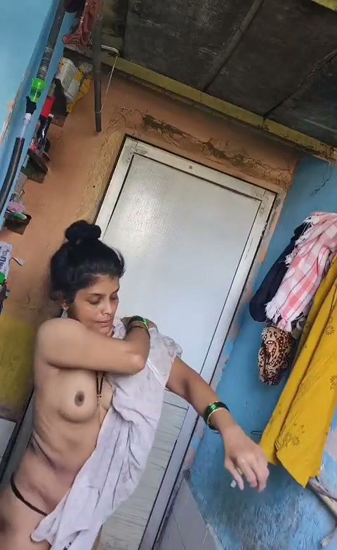 camera desi aunty bathing 22