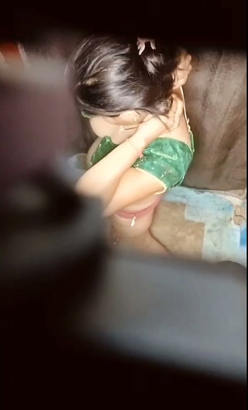 camera village bhabhi changing clothes secretly capture 22