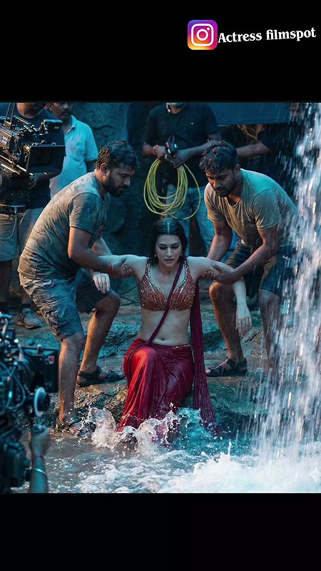 SANON RAUNCHY SEXY BOLD BTS SHOOT SCENE UUFFF2