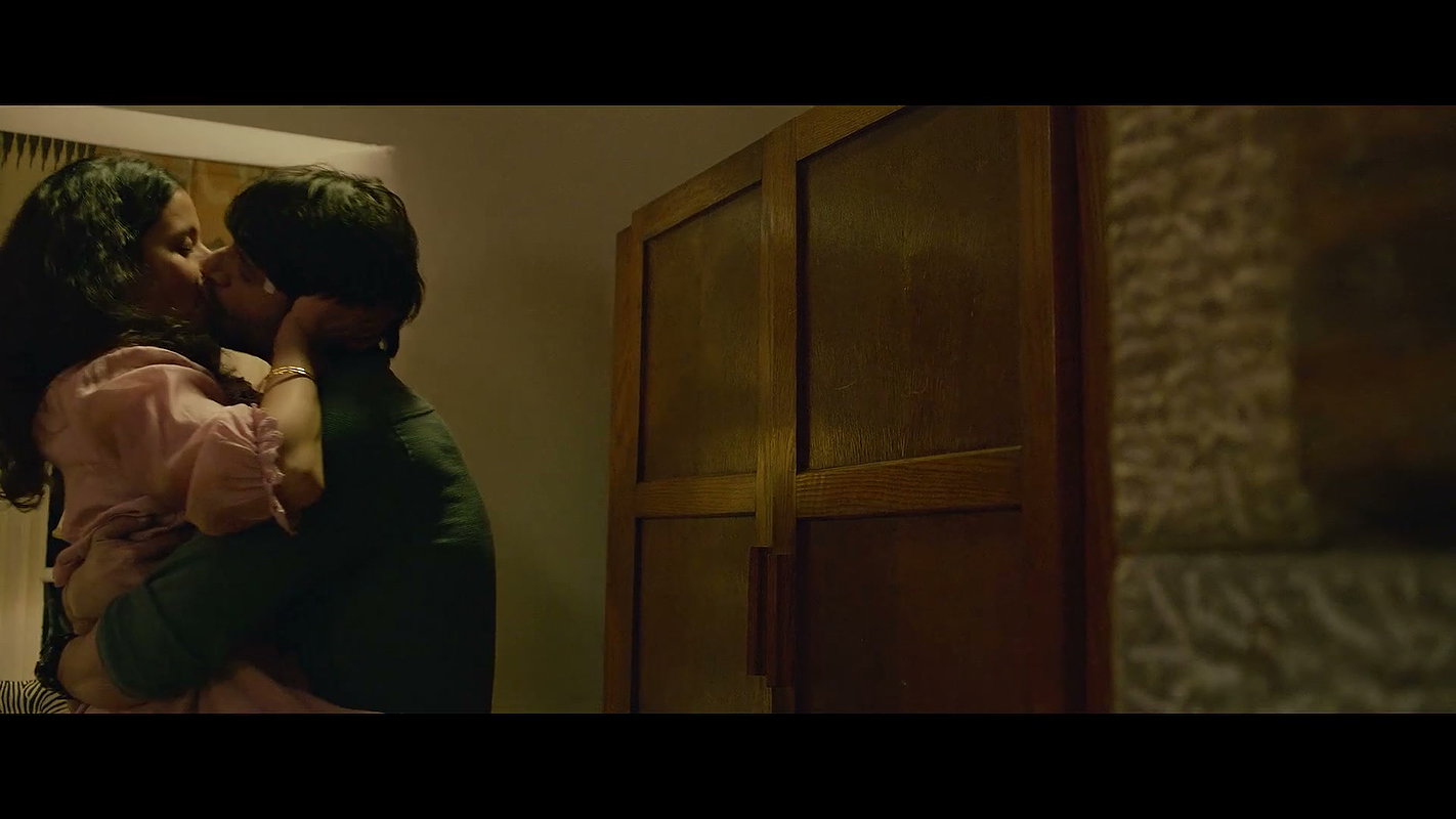 Curzon Ki Haveli 2025 hot scenes WEB-DL – Rasika Dugal, Zoha Rahman2